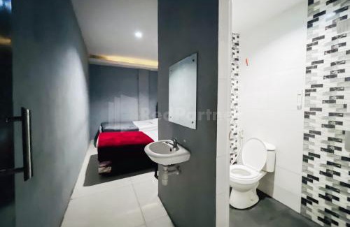Medan Hotel | Golden Ritz Homestay Medan Mitra RedDoorz