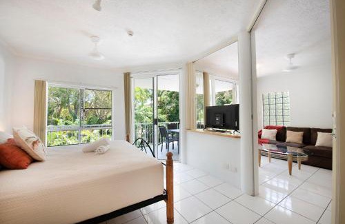 Yorkeys Knob Resort | Golden Sands Beachfront Resort