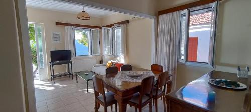 Argostoli House | Golden Sunset