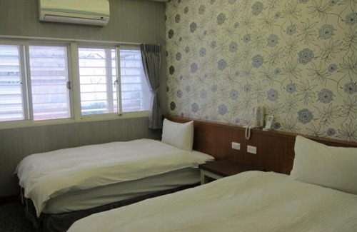 Xincheng House | Golden Sunshine