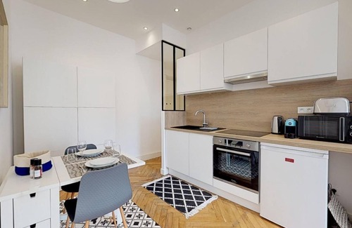 Marechal Lyautey - Vitton Apartment | Golden Triangle - 40m² - 1 quiet and bright bedroom