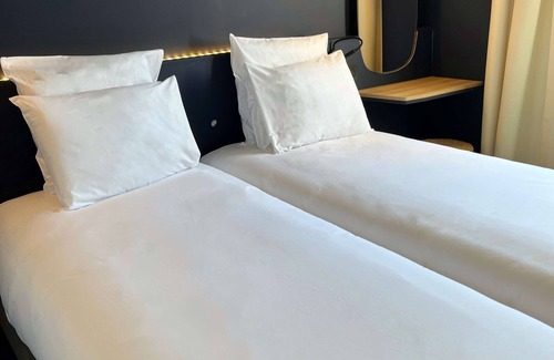 Martigues Hotel | Golden Tulip Martigues Provence