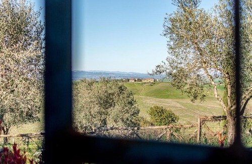 Monteroni d'Arbia Apartment | Golden View-Casa vacanze appena ristrutturata nel core della campagna toscana