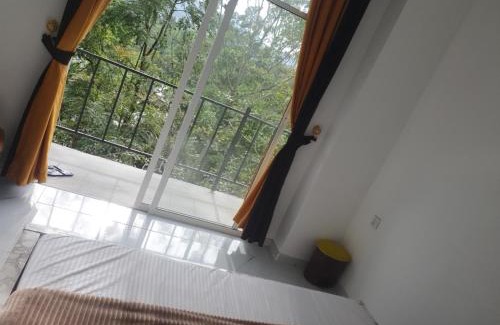 Hatton House | Golden Waters Stay&Dine