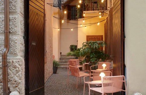 Caldaro Sulla Strada del Vino Apartment | Goldengel Suite 2, 60sqm, air conditioning, WiFi