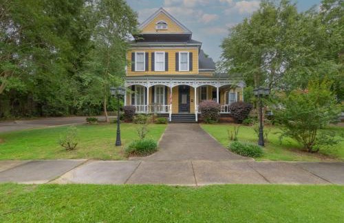 Columbus House | Goldfinch Mansion Historic Luxury on the Park
