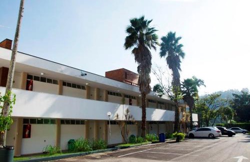 Louveira Hotel | GoldMen Business Louveira