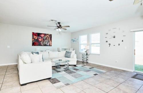 Sun City Center House | GoldStar Luxury Home