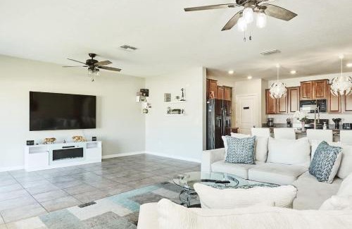 Sun City Center House | GoldStar Luxury Home