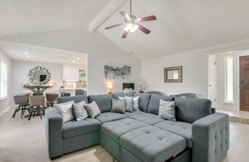 Barker House | Golf and Get Outside - Family Home in Houston!