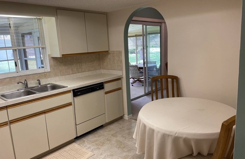 Summerfield House | Golf cart access to the villages from the community of Spruce Creek.