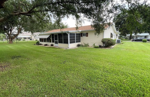 Summerfield House | Golf cart access to the villages from the community of Spruce Creek.