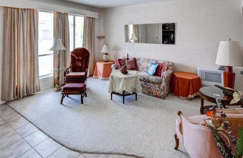 Sun City House | Golf Course and Pool Access Quaint Sun City Home