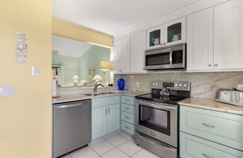 Micco Condo | Golf course and waterfront community in the Sunshine State