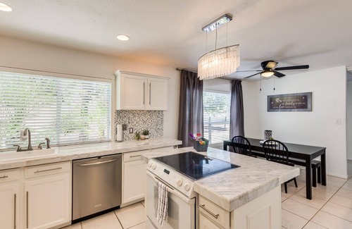 Bellair House | Golf Course Condo, Sleeps 9