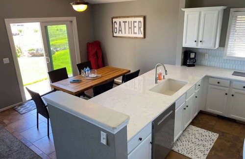 Brule House | Golf Course Condo w/Loft on Bayside at Lake Mac!
