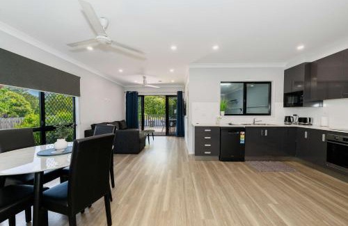 Rosslea Apartment | Golf Course Haven
