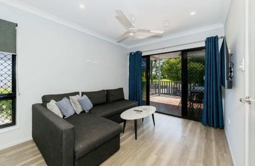 Rosslea Apartment | Golf Course Haven