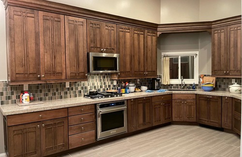 Spanish Trails House | GOLF COURSE & LAKE VIEW 24/7 SECURITY GUARD NEAR LAS VEGAS STRIP FULL FURNISHED