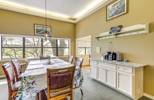 Salado Apartment | Golf Course Views: Family Home w/Yard in Salado!