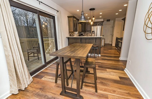 Cresco House | GOLF,Firepit,Hottub,Linens,Casino,Camelback,Kalahari Park!