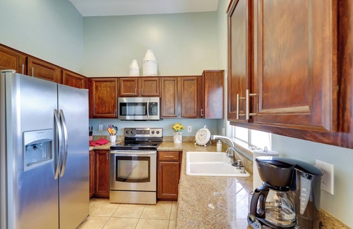 Deer Valley House | Golf & Hike: Family Home w/Patio in Glendale