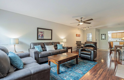 Tucson Condo | Golf, hike, walk, bike or just relax at this beautiful Ventana Canyon Condo