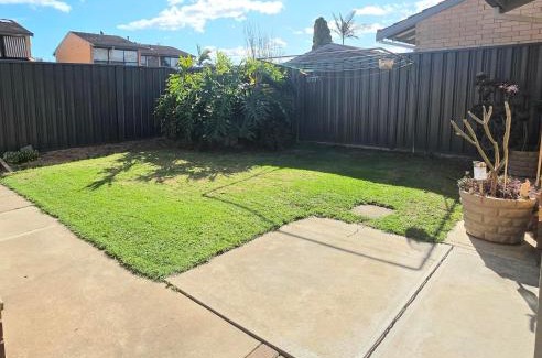West Lakes Apartment | Golfers delight