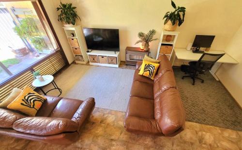West Lakes Apartment | Golfers delight