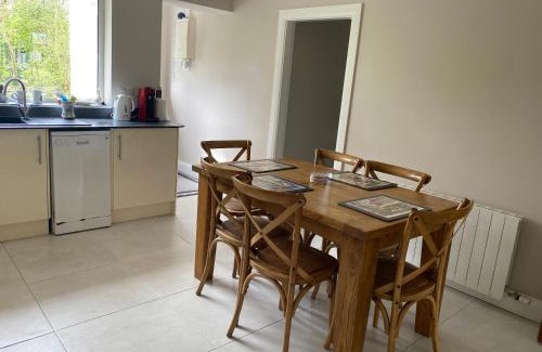 Oughterard House | Golfing, Walking, Fishing Rest - sleeps 8
