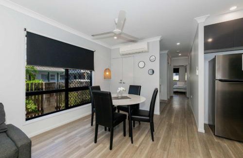 Rosslea Apartment | Golfview Retreat