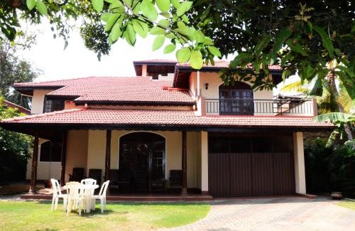 Ragama House | Gondolas Home Stay