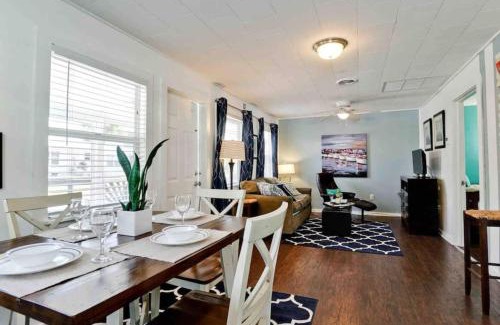 Englewood House | Good After Milton - Waterfall Pool! Beach! Om