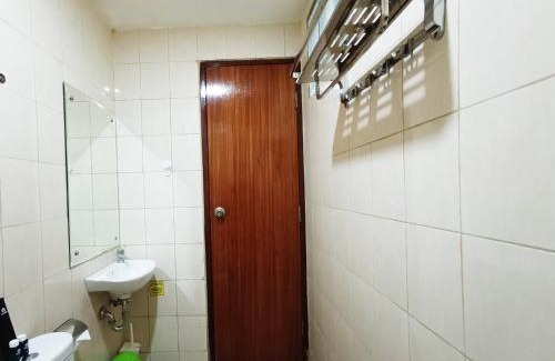 Panakkukang Apartment | Good Deal and Comfy 1BR Vida View Apartment By Travelio