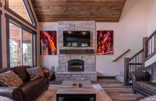 Meadow View Heights House | Good Karma Cabin - Luxury Mountain Retreat