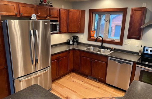 Hazelhurst House | Good Life Cabin @ Willow Flowage