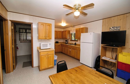 Richmond Cabin | Good Ol' Days, a 3BR cabin with lake views situated at Riverside Resort