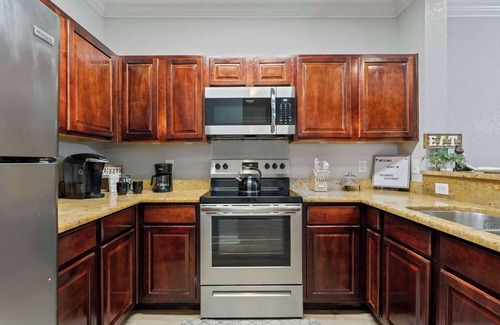 Four Corners House | Good Times at Tuscana - 2 BDR