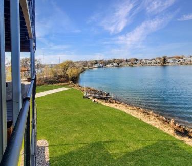 Arnolds Park Apartment | Good Vibes Only in the Stillwater