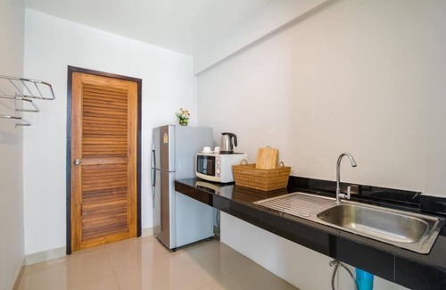 Hua Hin Villa | Goodtimes Pool Villa 2 (Walk To Beach)