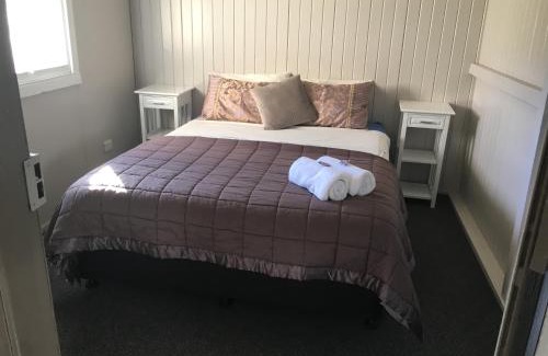 Goondi Hill Hotel | Goondihill Hotel