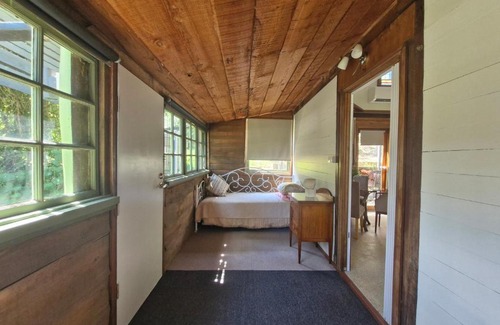 Wollombi House | Goorongoola