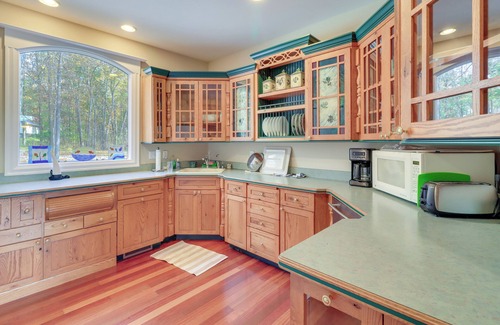 Jerome House | Goose Lake Home: 13 Mi to Michigan Int'l Speedway