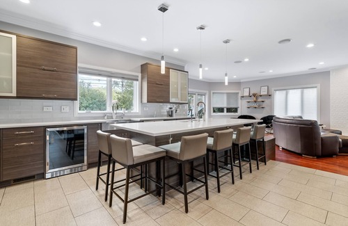 Skokie House | Gorgeous 15BD & 5.5BR House w/Ninja Gym - Skokie!