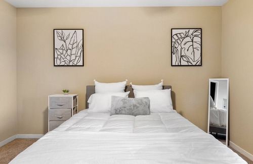 Spring Branch House | Gorgeous 1BR in Great location