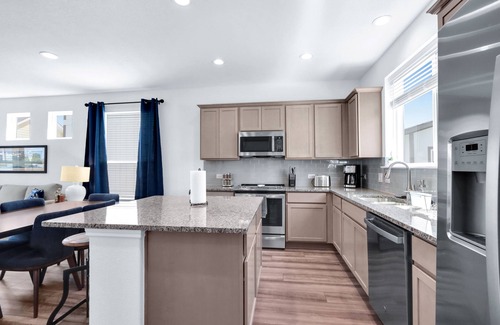 New Braunfels House | Gorgeous 2 BDR Cottage Minutes to Everything NBTX!