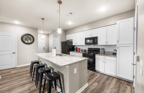 Melbourne Condo | Gorgeous 2 Bed/2 Bath Condo Close to Beaches