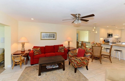 Siesta Key Condo | Gorgeous 2 Bedroom Gulf/Beach Front Condo, Water Views from every room!