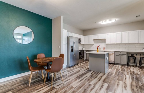 McNeil Apartment | Gorgeous 2BR in Champion City Park 5273