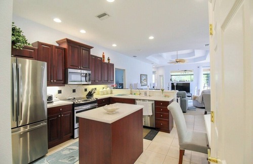 Braden River House | Gorgeous 3/3 private lakefront pool home - Irynas Dream